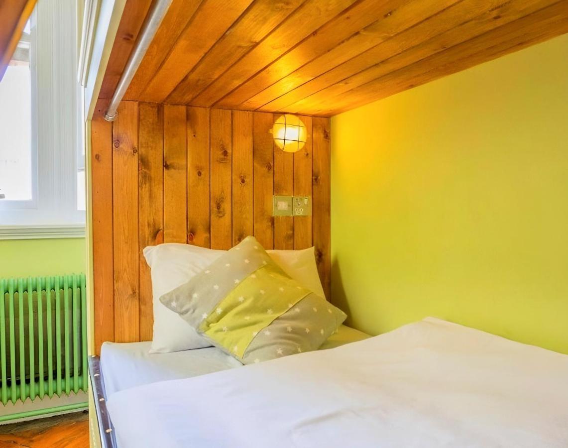Mrs Potts Hostel Κάρντιφ Εξωτερικό φωτογραφία