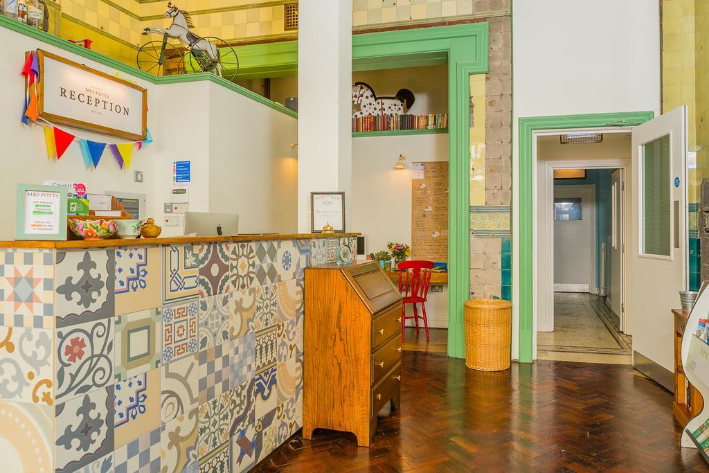 Mrs Potts Hostel Κάρντιφ Εξωτερικό φωτογραφία