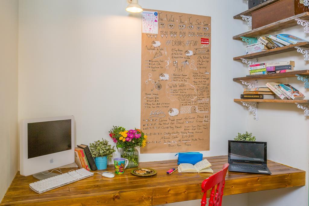 Mrs Potts Hostel Κάρντιφ Εξωτερικό φωτογραφία