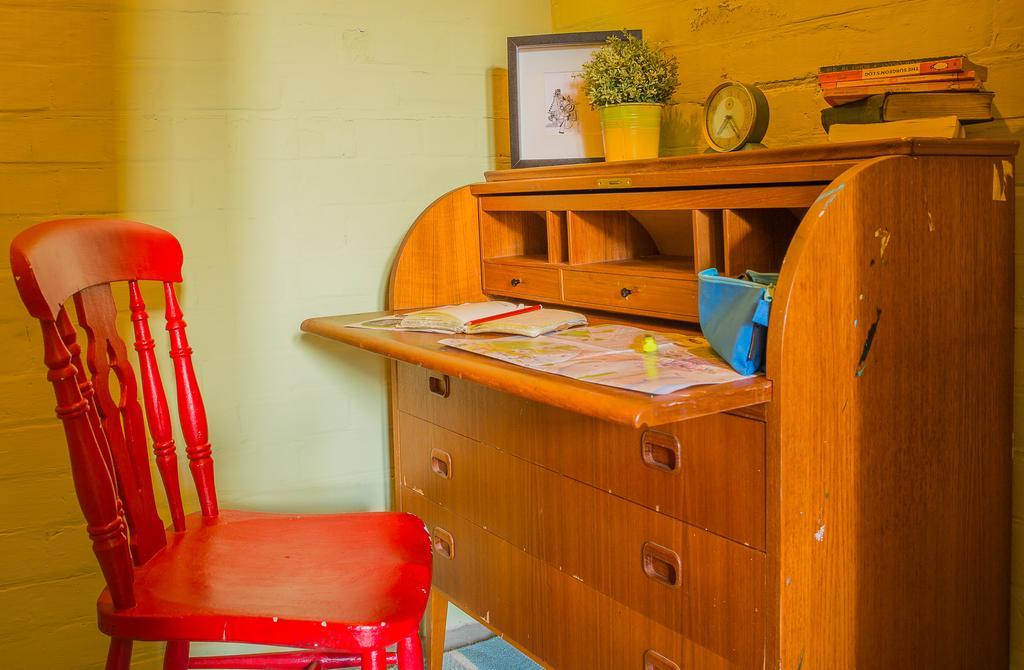 Mrs Potts Hostel Κάρντιφ Εξωτερικό φωτογραφία